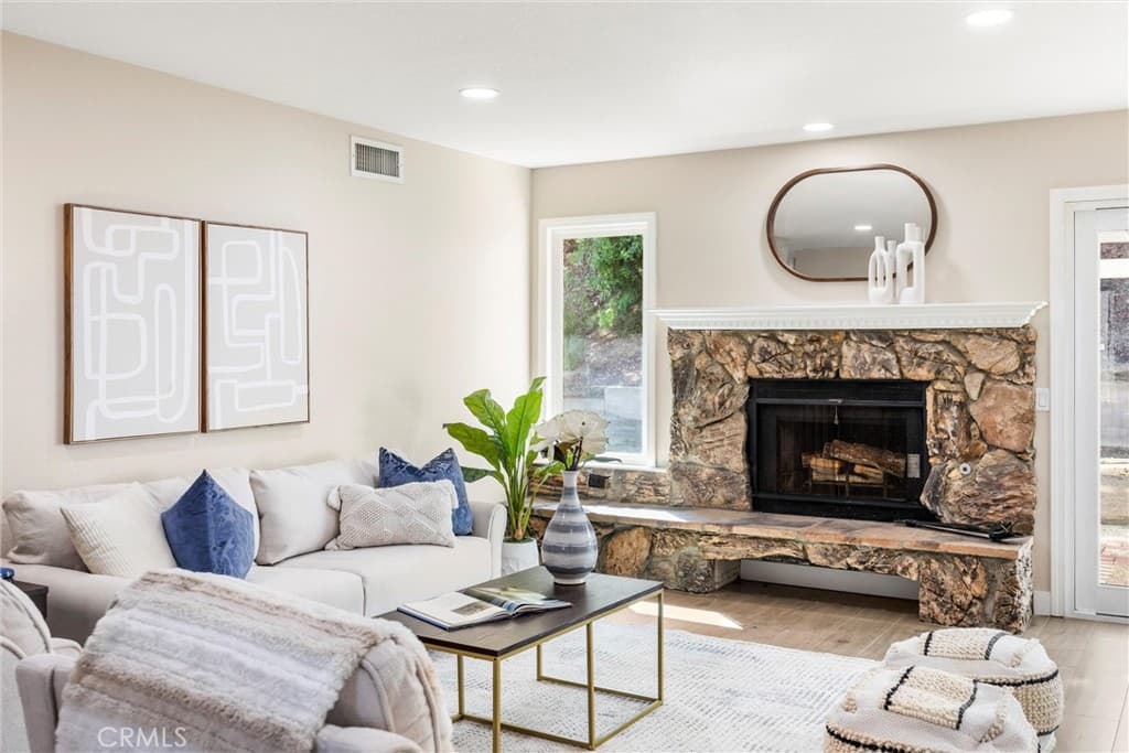 Home at 1274 Redwood View Drive, Pomona — photo 5 of 12