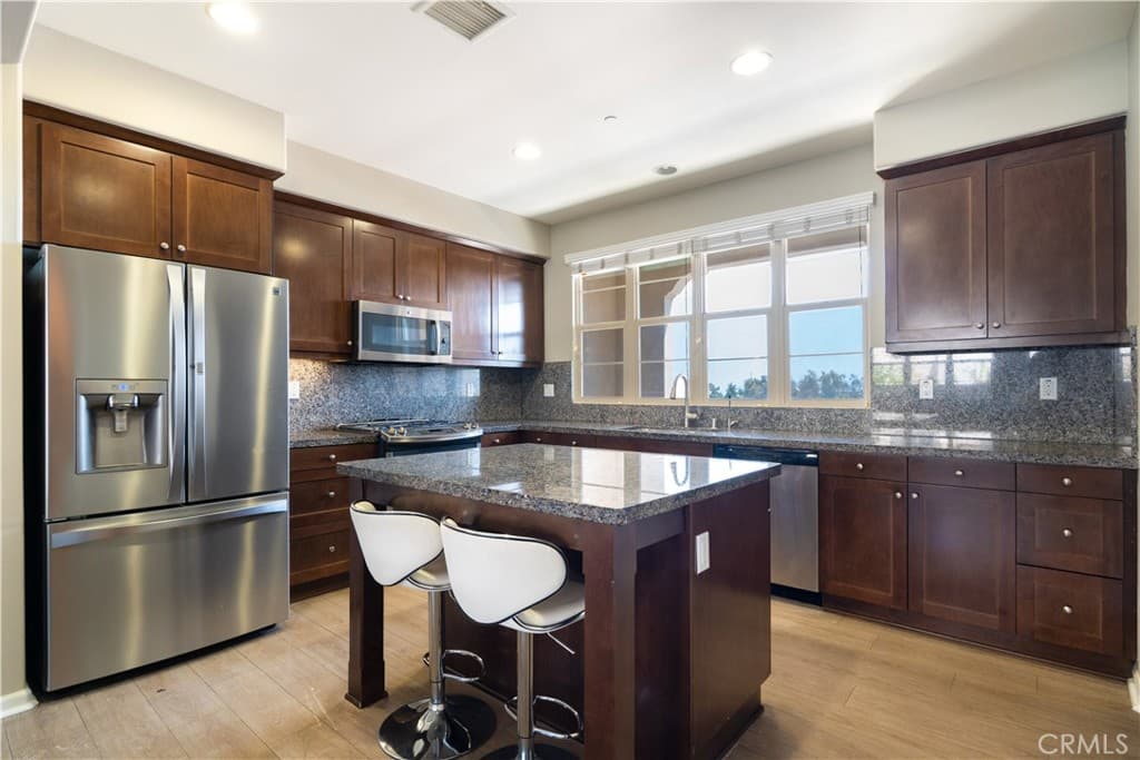 Townhouse at 812 Citrus Court, Claremont — photo 12 of 12