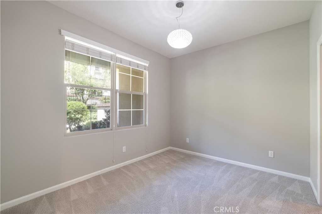Townhouse at 812 Citrus Court, Claremont — photo 5 of 12