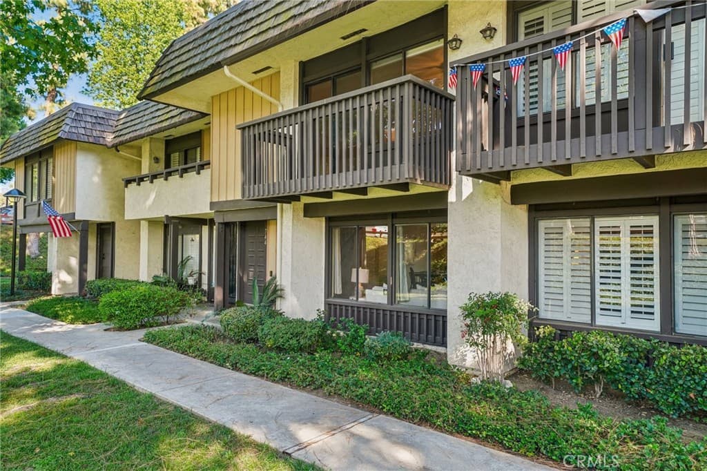 Townhouse at 744 Smokewood Lane, San Dimas — photo 2 of 12