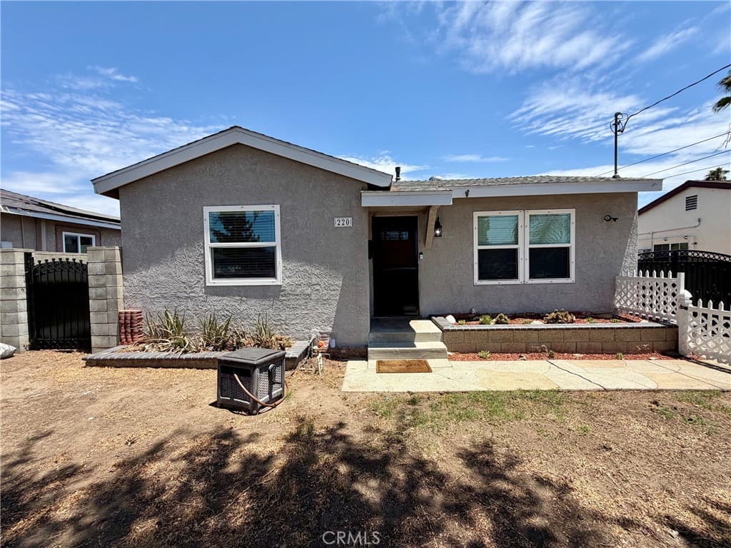 Home at 220 N Orange Avenue, Azusa — photo 11 of 12