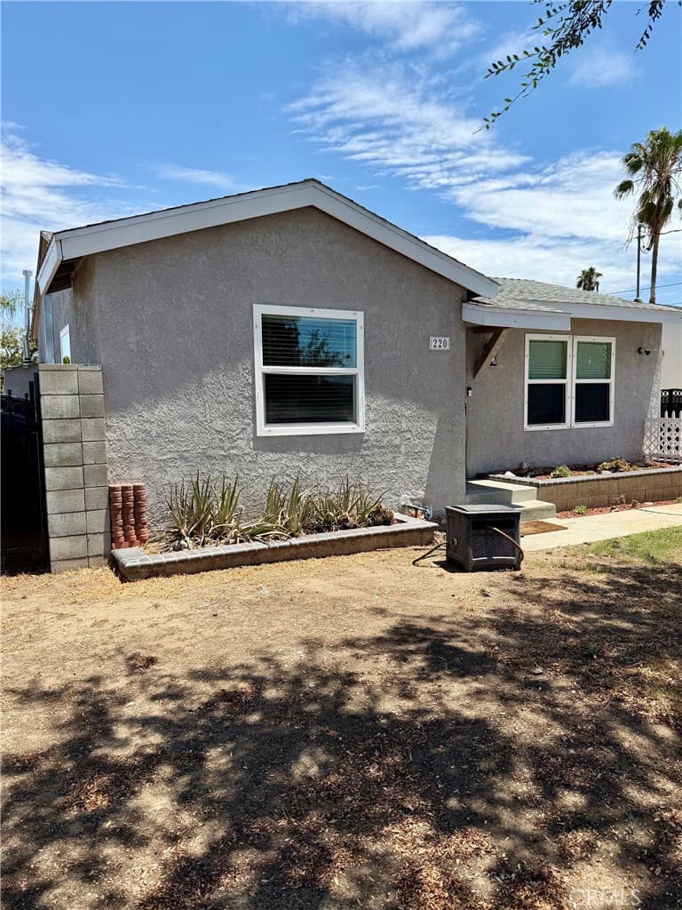 Home at 220 N Orange Avenue, Azusa — photo 12 of 12