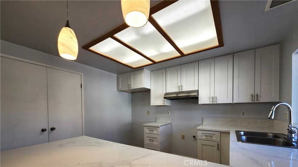 Townhouse at 1264 Tarryglen Ln, San Dimas — photo 5 of 12