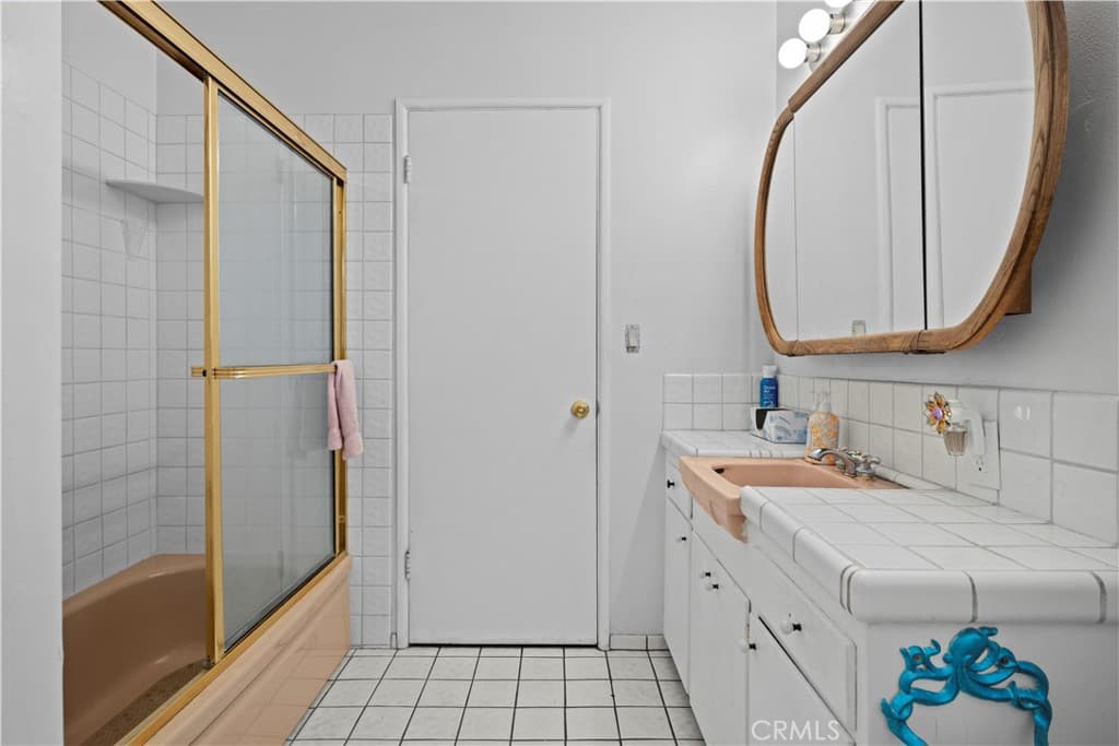 Home at 733 S Bender Avenue, Glendora — photo 11 of 12