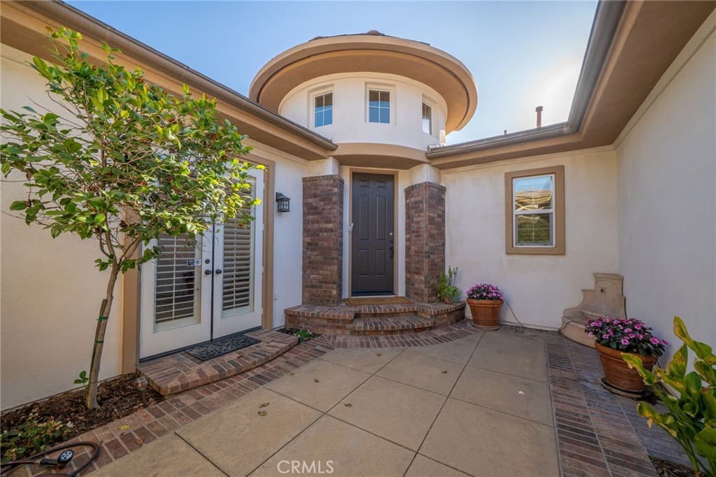 Home at 123 S Oakhart Drive, Glendora — photo 3 of 12