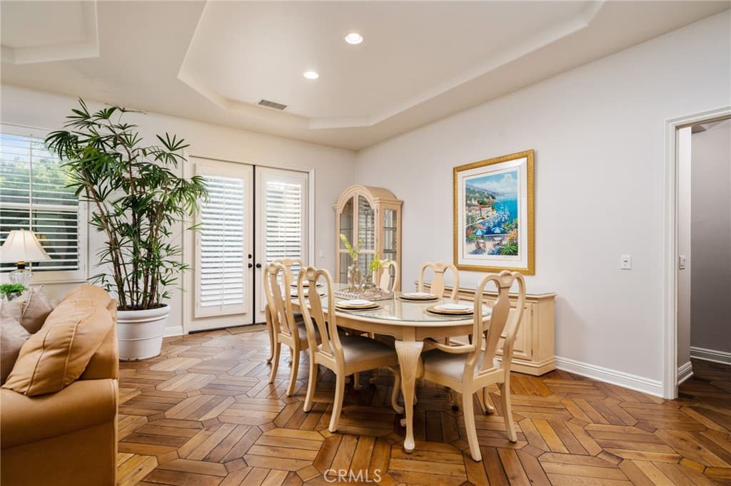 Home at 123 S Oakhart Drive, Glendora — photo 9 of 12