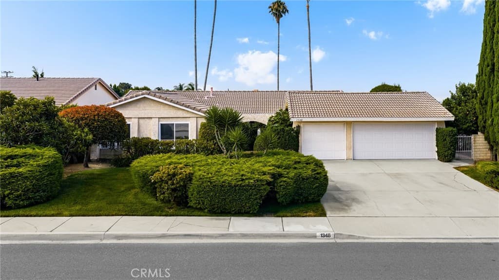 Home at 1348 Hickory, La Verne — photo 3 of 12