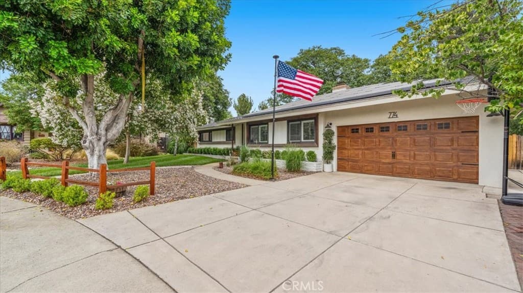 Home at 774 California Drive, Claremont — photo 4 of 12