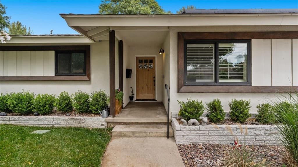 Home at 774 California Drive, Claremont — photo 5 of 12