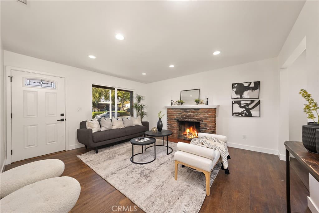 Home at 1318 Galen, Duarte — photo 2 of 12