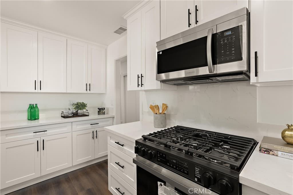Home at 1318 Galen, Duarte — photo 5 of 12