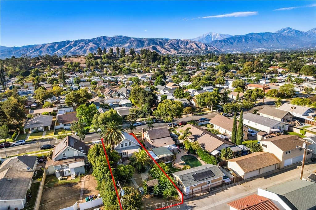 Home at 324 W 2nd Street, San Dimas — photo 11 of 12