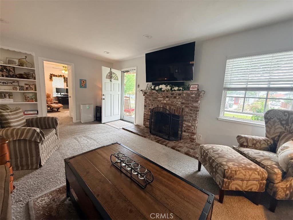 Home at 116 S Wabash, Glendora — photo 3 of 12