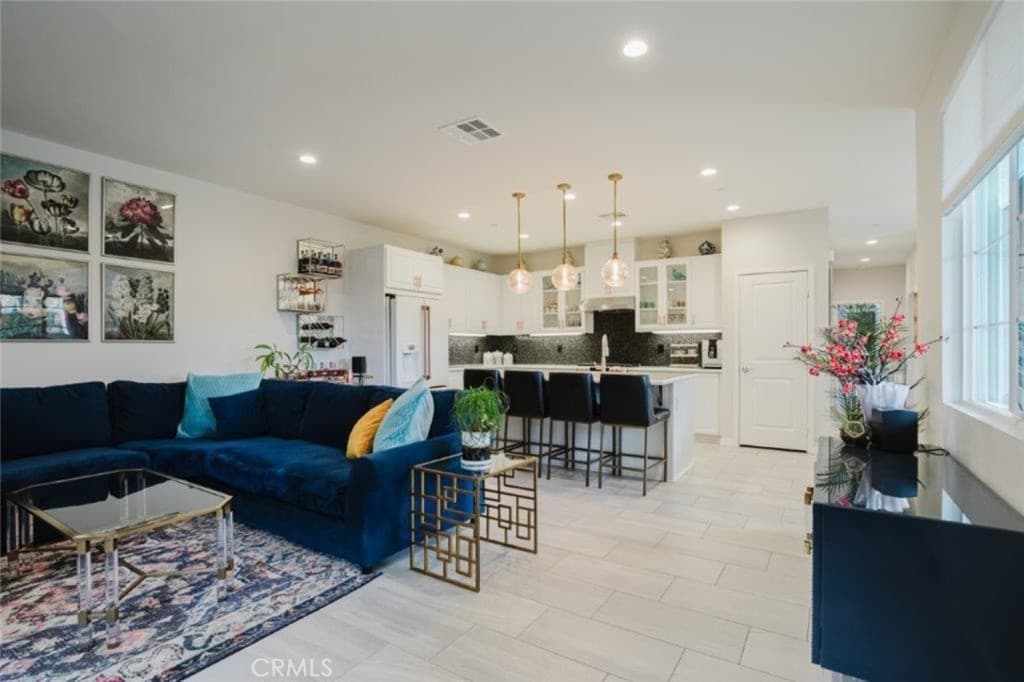Condo at 1018 Newberry Lane, Claremont — photo 5 of 12