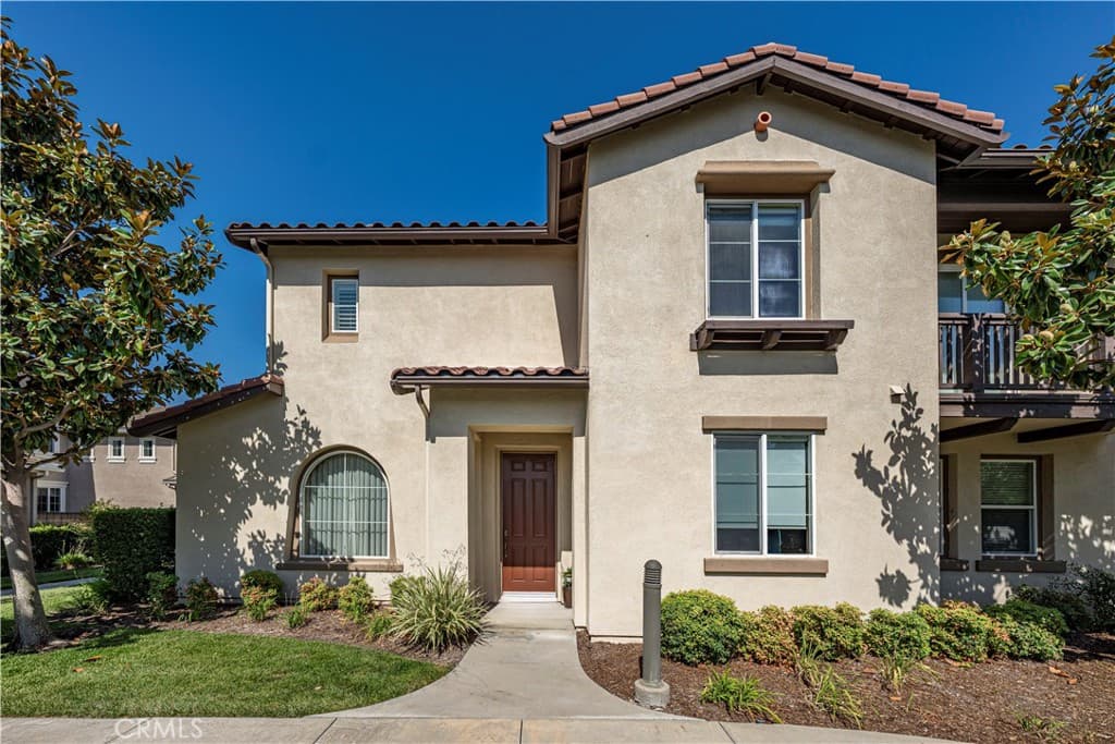 Townhouse at 729 Park View Terrace, Glendora — photo 1 of 12