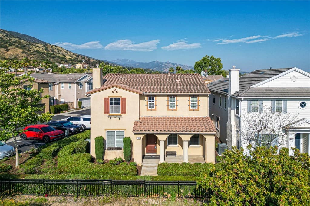 Townhouse at 661 Lavender, Azusa — photo 1 of 12