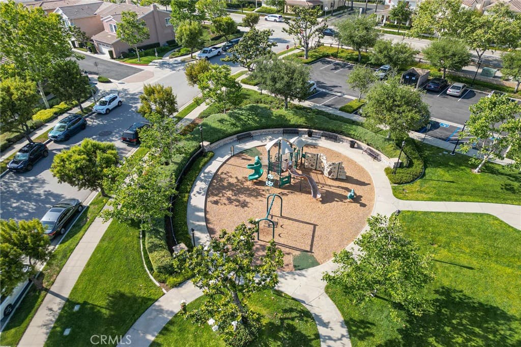 Townhouse at 661 Lavender, Azusa — photo 8 of 12