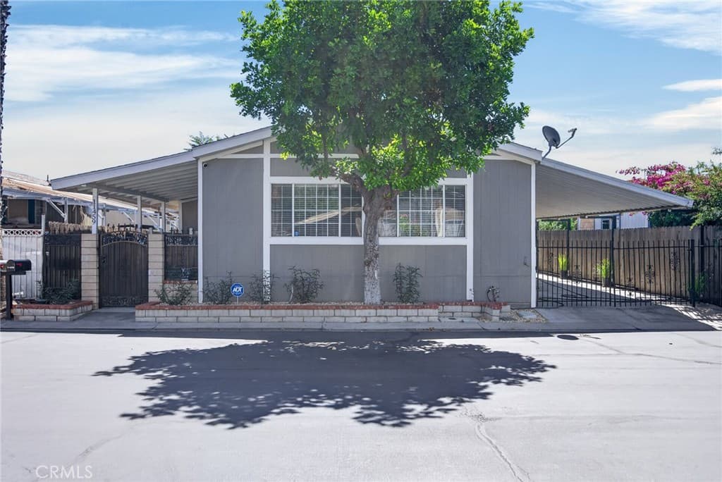 Home at 11459 Cumberland Lane, Pomona — photo 3 of 12