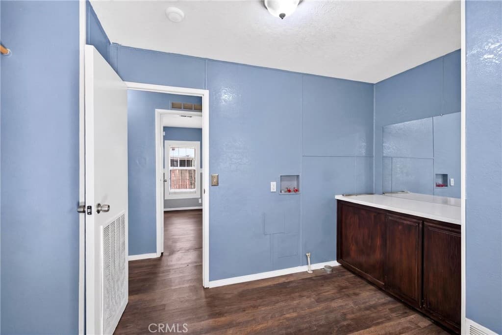 Home at 11459 Cumberland Lane, Pomona — photo 5 of 12