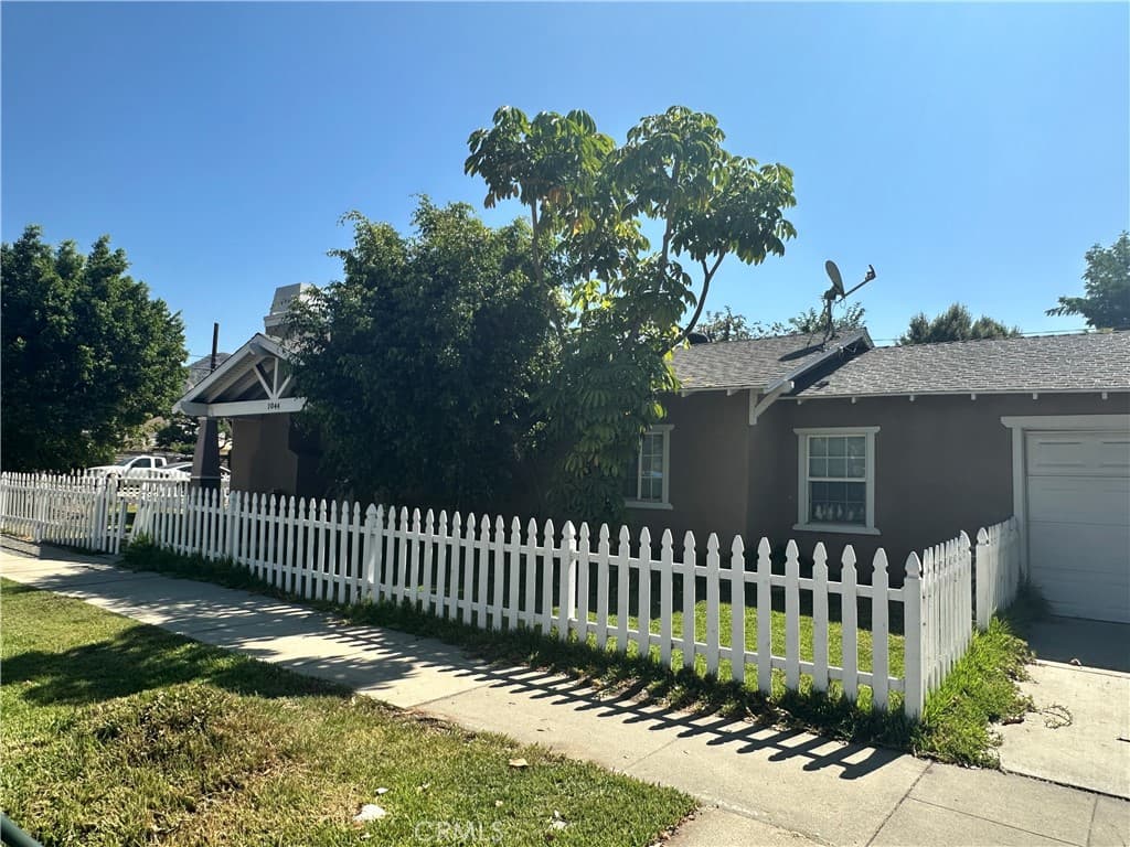 Home at 1044 N Sunset, Azusa — photo 2 of 12