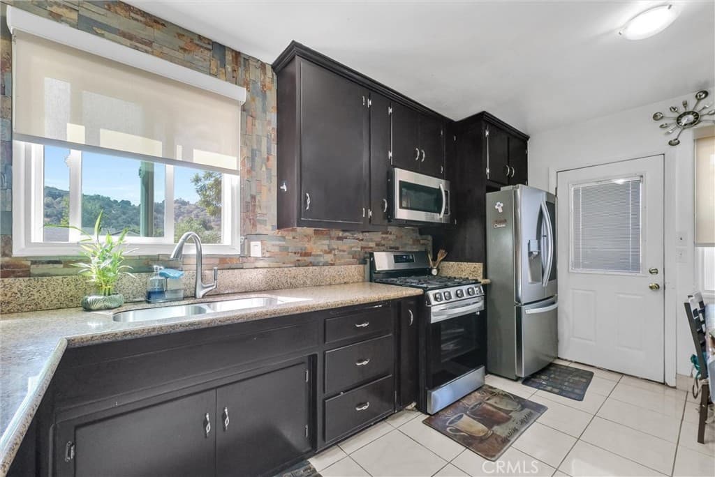 Home at 449 E Haltern, Glendora — photo 6 of 12