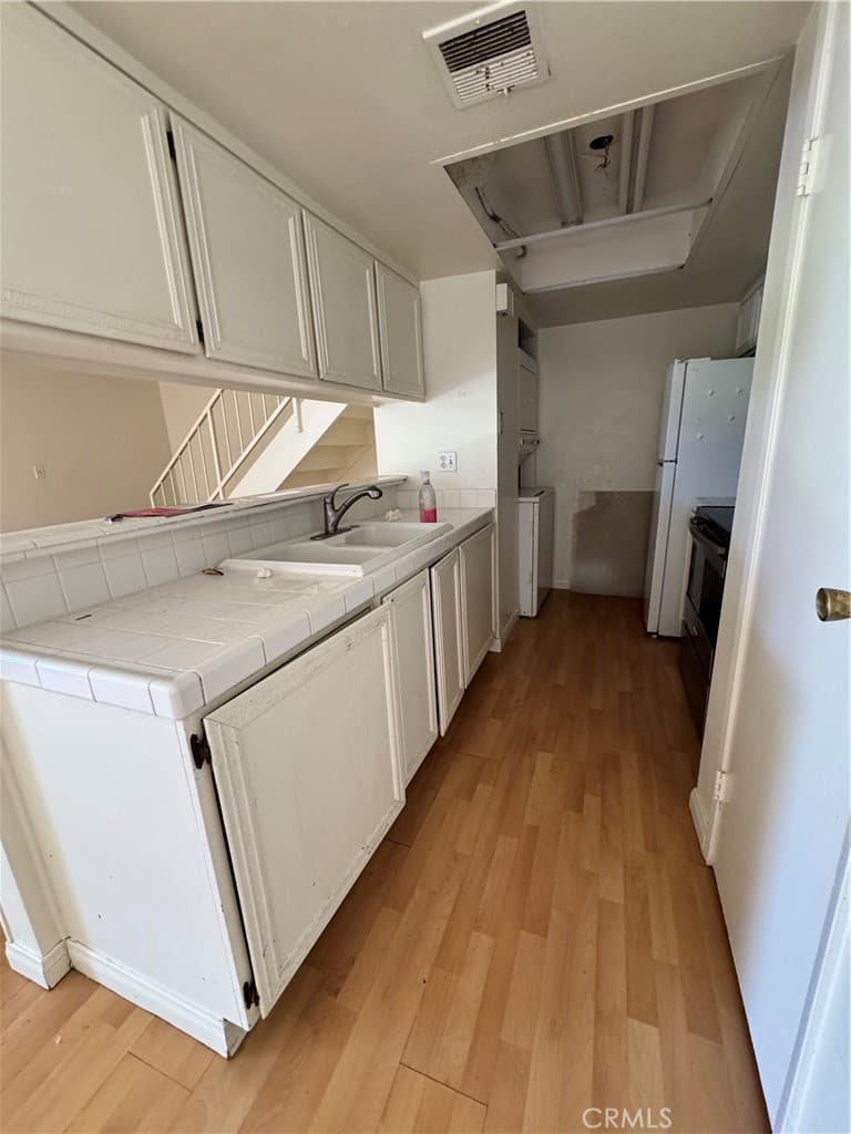 Condo at 989 W Sierra Madre, Azusa — photo 4 of 10
