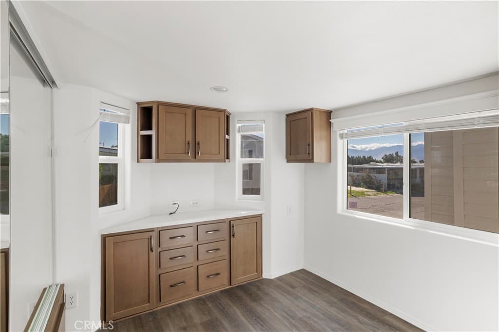 Home at 2548 Peck Road 06, Monrovia — photo 10 of 12