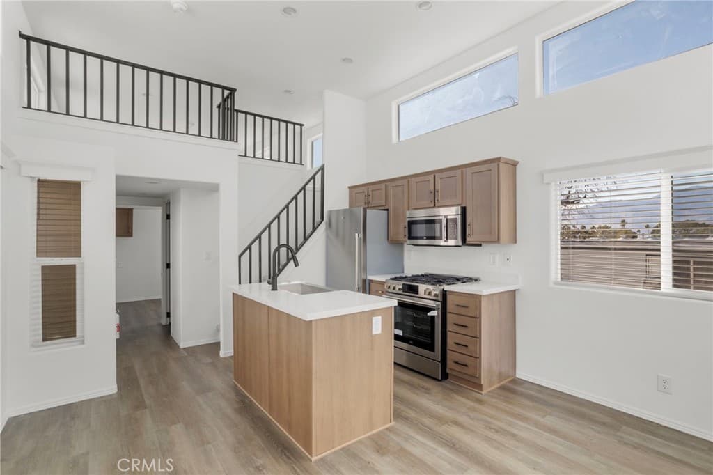 Home at 2548 Peck Road 12, Monrovia — photo 4 of 12