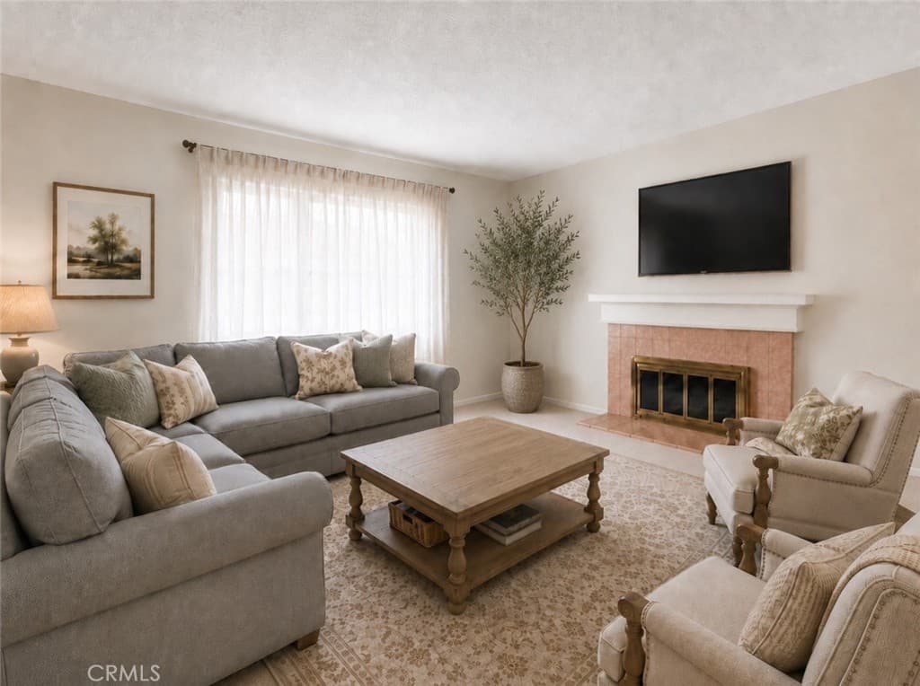 Home at 127 E Juanita, Glendora — photo 3 of 12