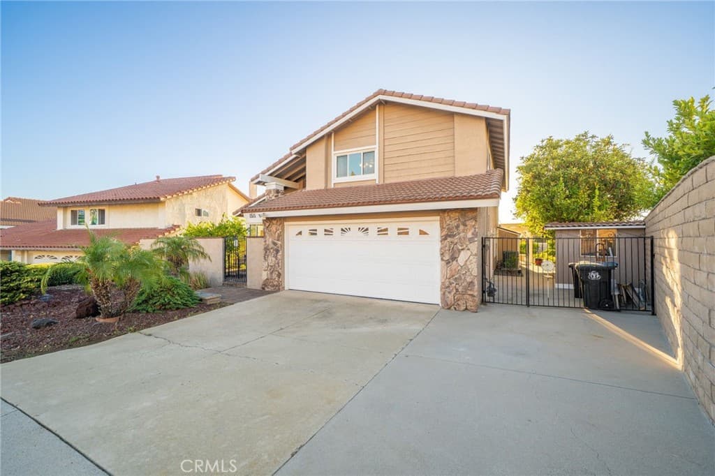 Home at 1511 Deer Crossing, Diamond Bar — photo 4 of 12