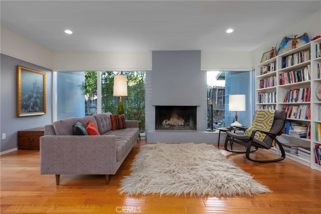Home at 425 Bowling Green Drive, Claremont — photo 12 of 12