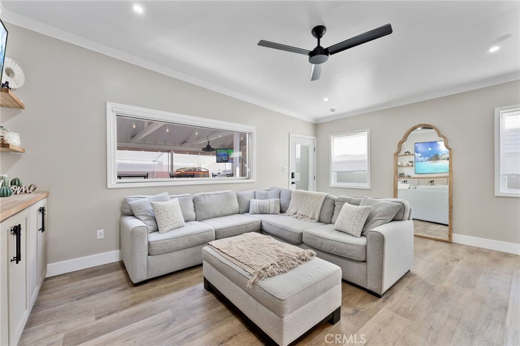 Home at 10430 Thienes, South El Monte — photo 11 of 12