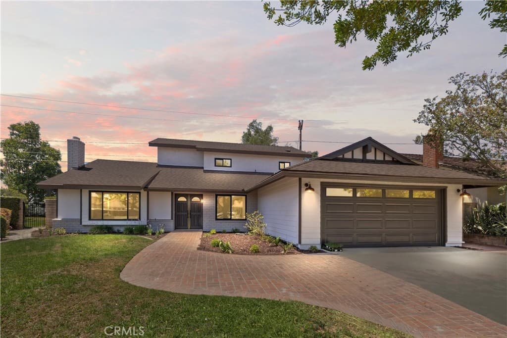 Home at 6313 Canterwood, La Verne — photo 3 of 12