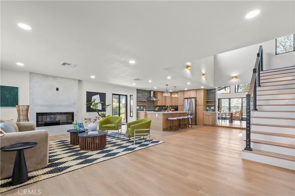 Home at 6313 Canterwood, La Verne — photo 5 of 12