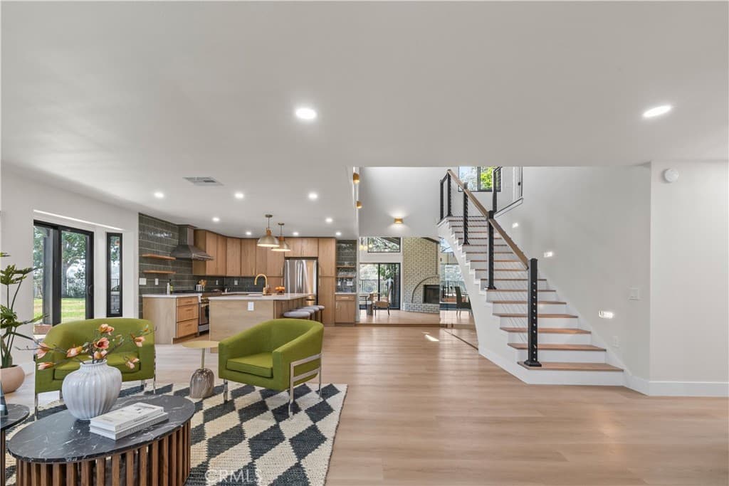 Home at 6313 Canterwood, La Verne — photo 6 of 12
