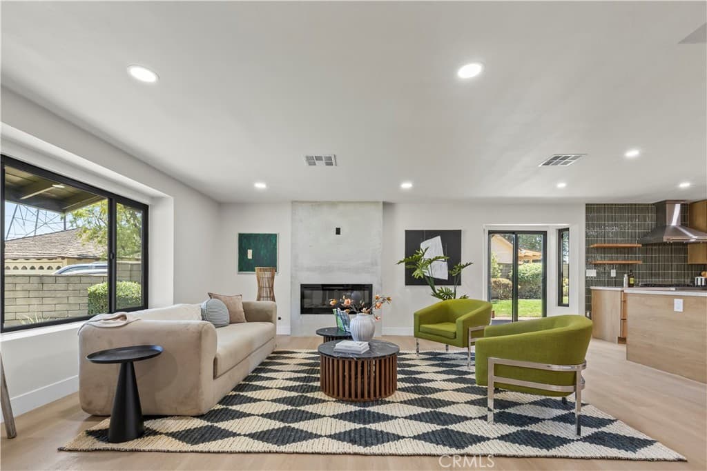 Home at 6313 Canterwood, La Verne — photo 8 of 12