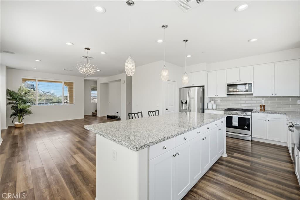 Condo at 803 N Dalton Avenue 101, Azusa — photo 11 of 12