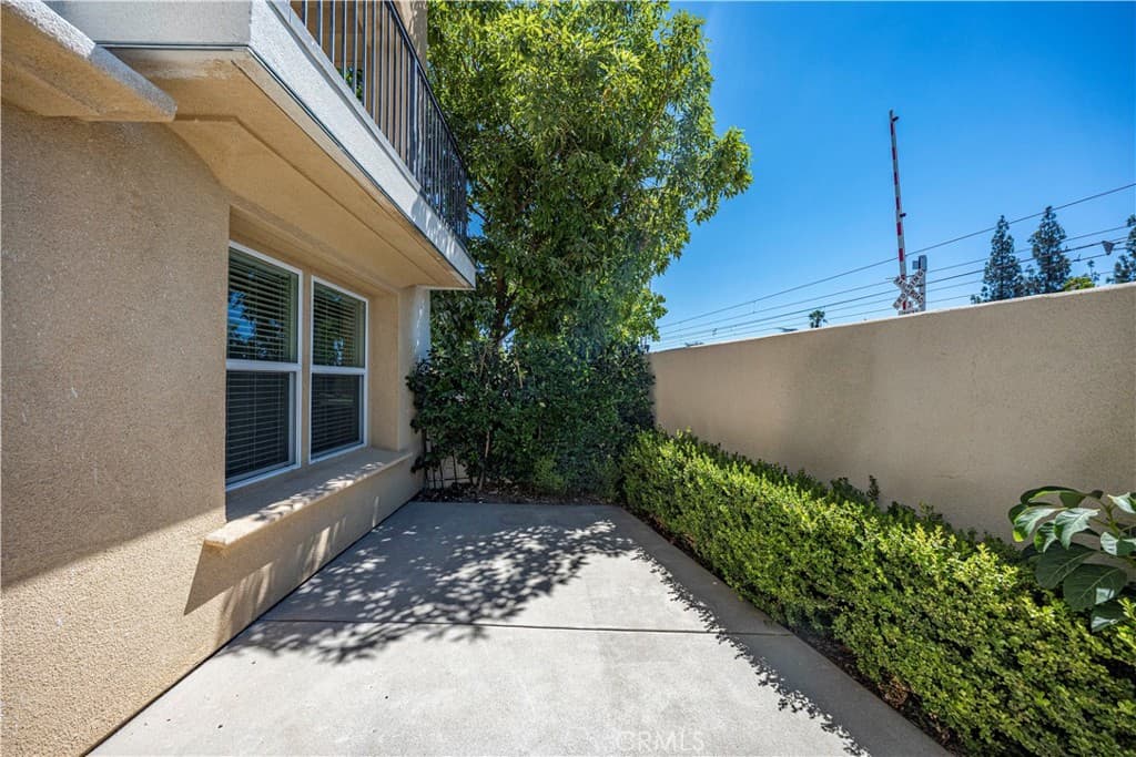 Condo at 803 N Dalton Avenue 101, Azusa — photo 4 of 12