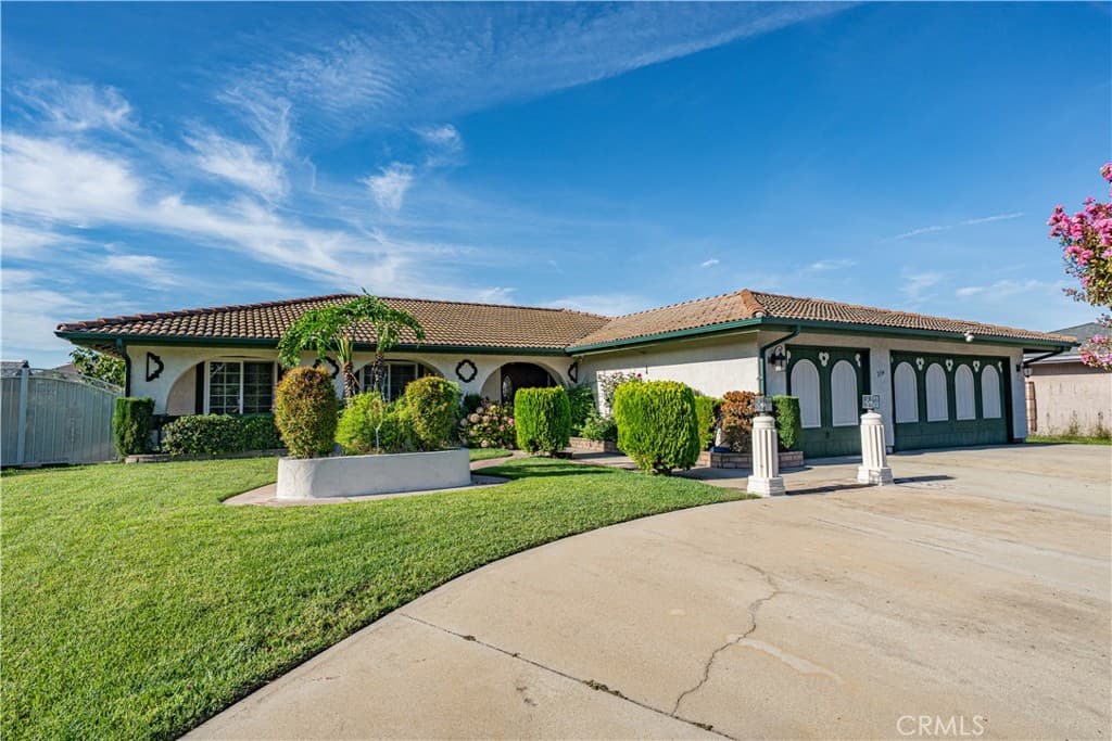 Home at 2134 Baseline Road, La Verne — photo 2 of 12