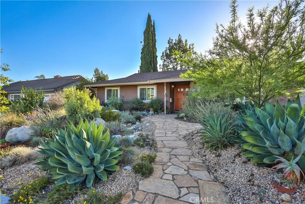 Home at 1545 Seneca Place, Claremont — photo 11 of 12