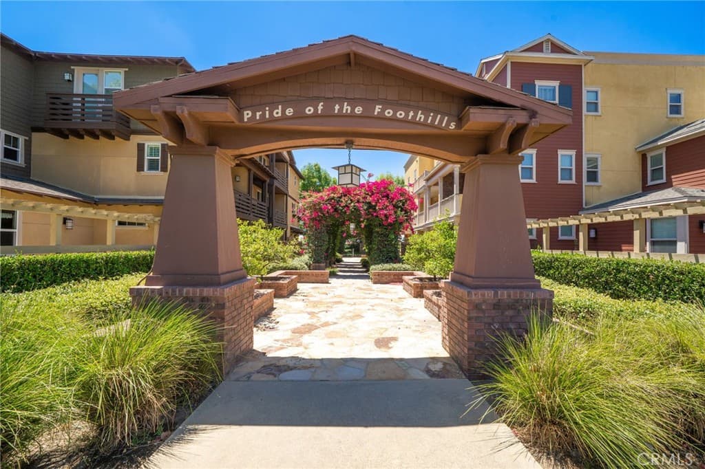 Condo at 323 S Glendora Avenue, Glendora — photo 1 of 12