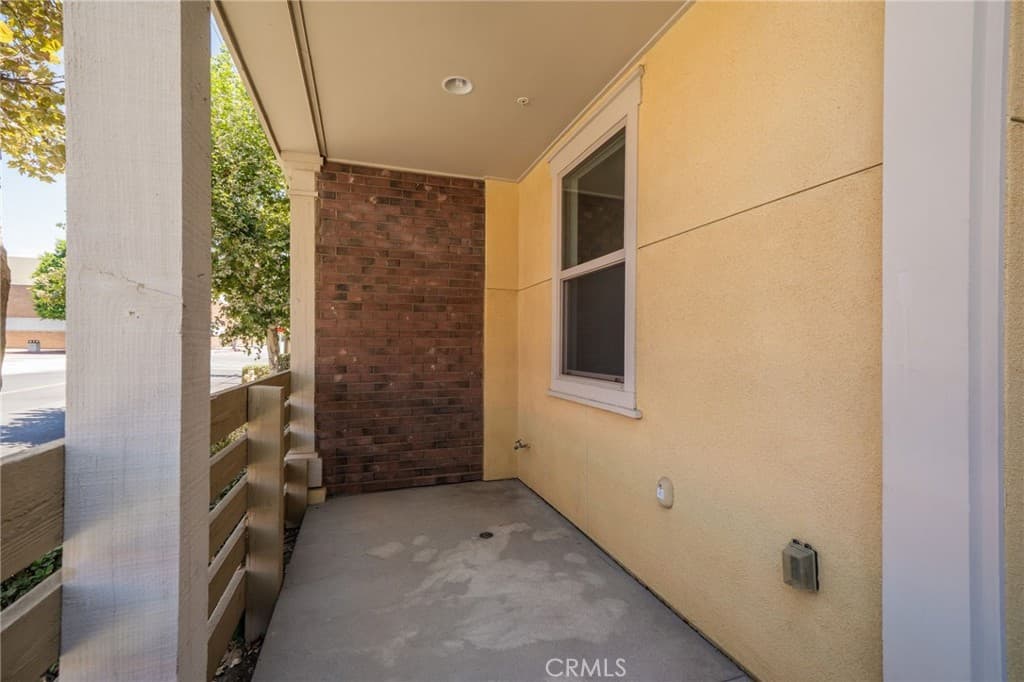 Condo at 323 S Glendora Avenue, Glendora — photo 7 of 12