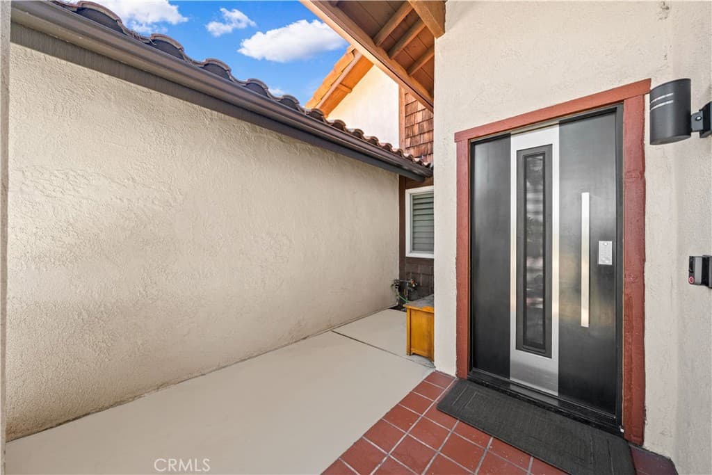 Home at 718 Marylie Lane, Walnut — photo 6 of 12