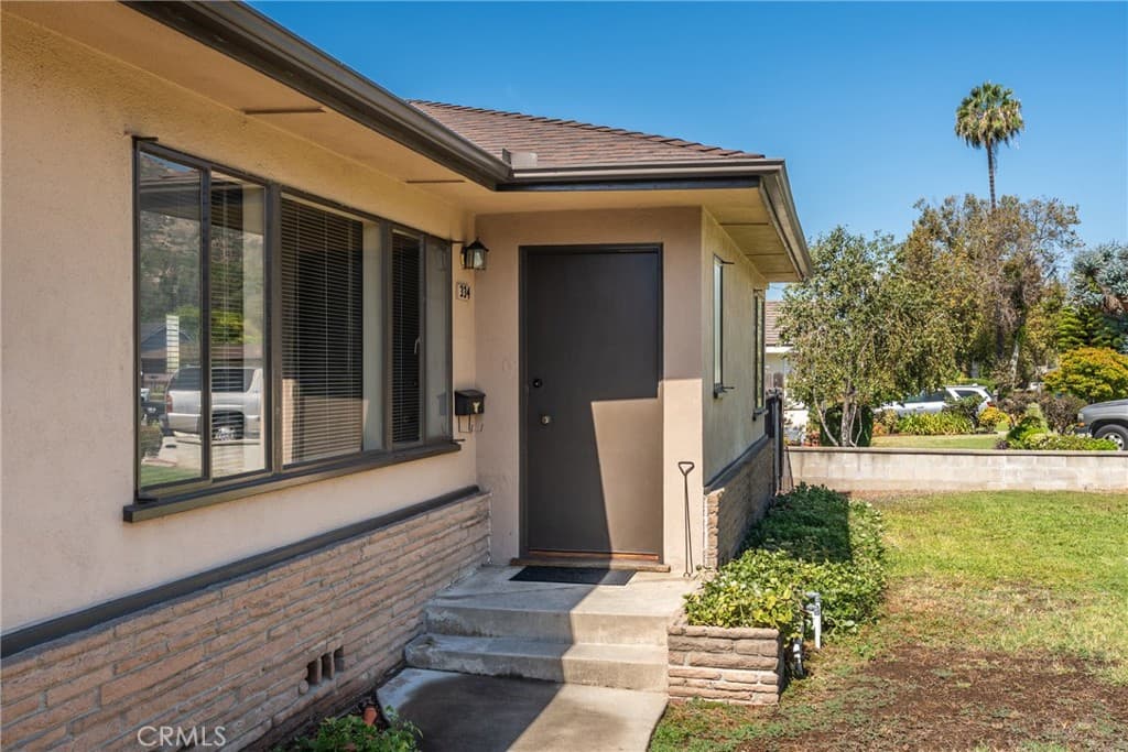 Home at 334 W Virginia, Glendora — photo 3 of 12