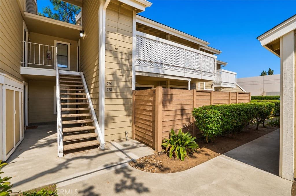 Condo at 578 Derby, San Dimas — photo 2 of 12