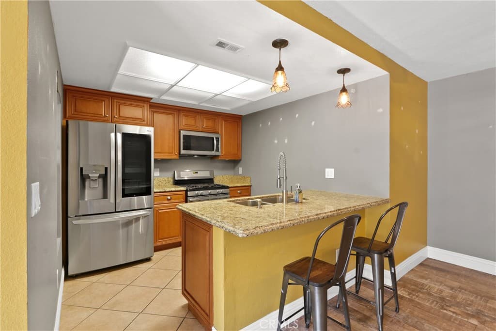 Condo at 578 Derby, San Dimas — photo 4 of 12