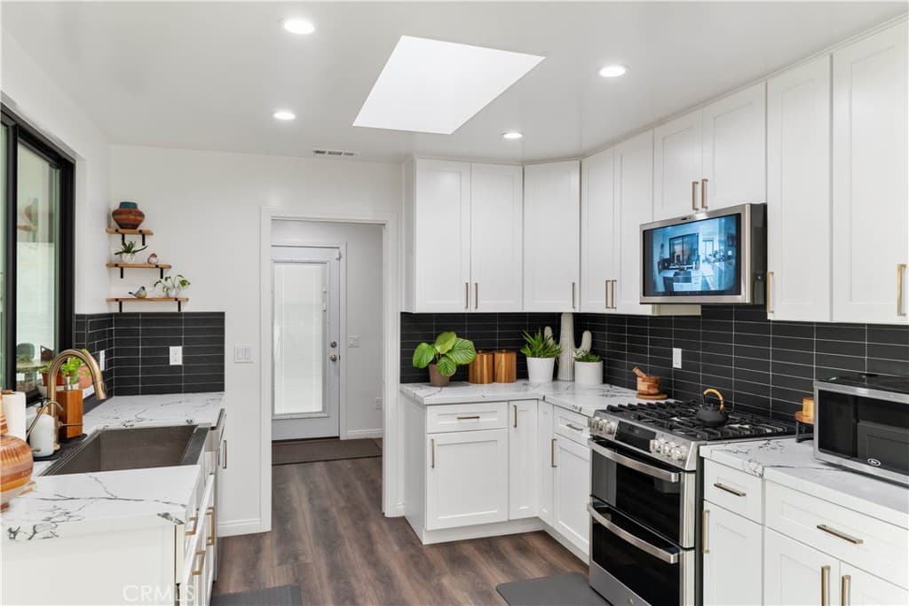 Home at 663 S Rancho Simi, Covina — photo 11 of 12