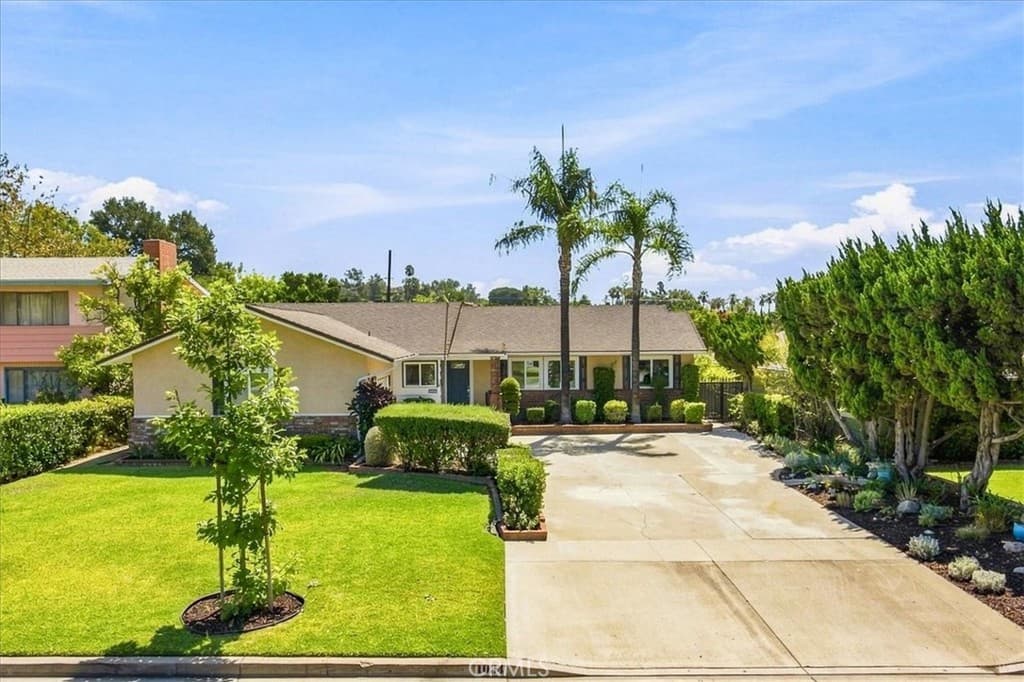 Home at 1034 N Soldano, Azusa — photo 1 of 12