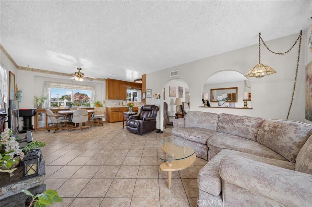 Home at 130 Wagonwheel Road, Glendora — photo 5 of 12