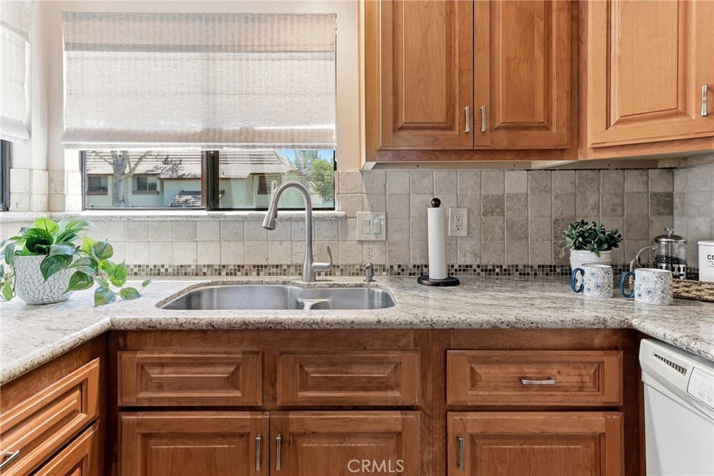 Condo at 854 Endicott, Claremont — photo 9 of 12